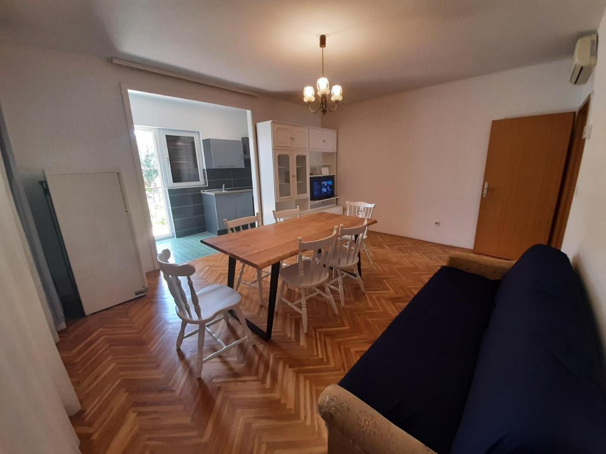 Apartments Tina Omiš Buitenkant foto